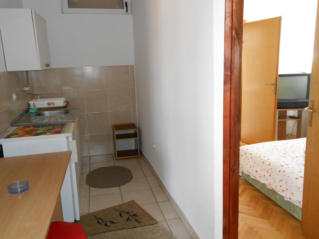 Apartments & Hostel Zdrava Hrana Mostar Ruang foto