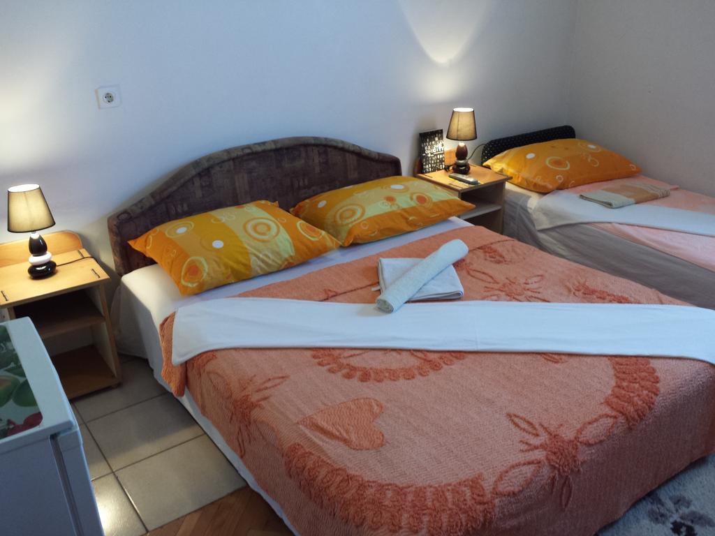 Apartments & Hostel Zdrava Hrana Mostar Ruang foto