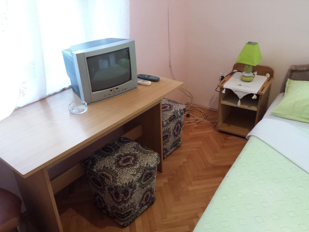 Apartments & Hostel Zdrava Hrana Mostar Ruang foto
