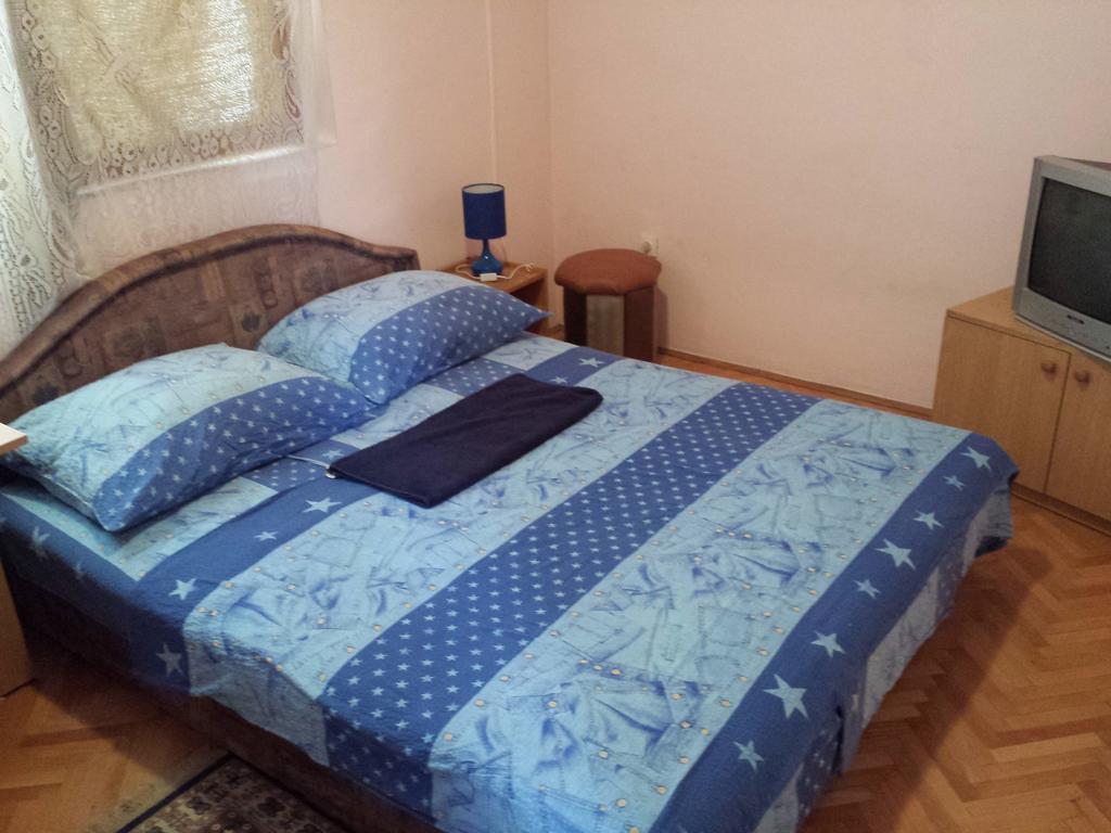 Apartments & Hostel Zdrava Hrana Mostar Ruang foto