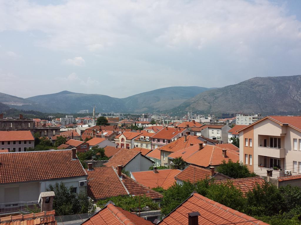 Apartments & Hostel Zdrava Hrana Mostar Bagian luar foto